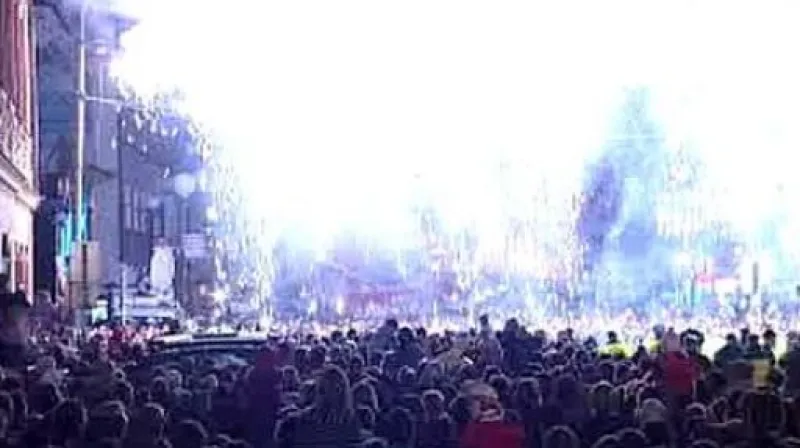 Bez komentáře - ohňostroj na Národní