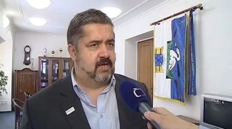 Chrastavský starosta Michael Canov