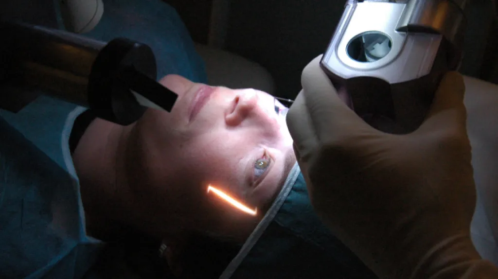 Laserová operace oka