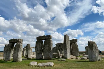 Stonehenge mohl vzniknout jako politický monument, tvrdí vědci