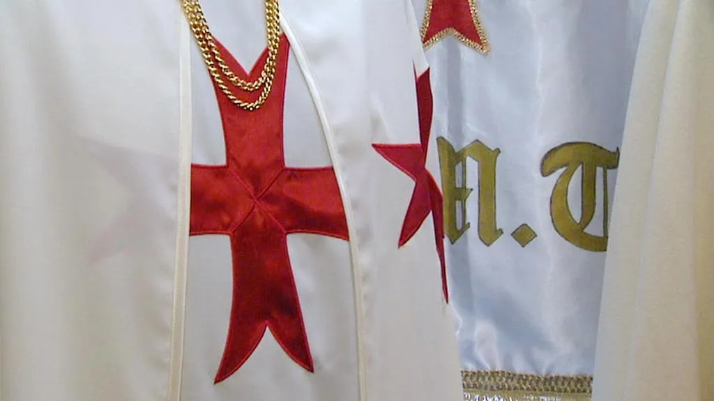 Templáři