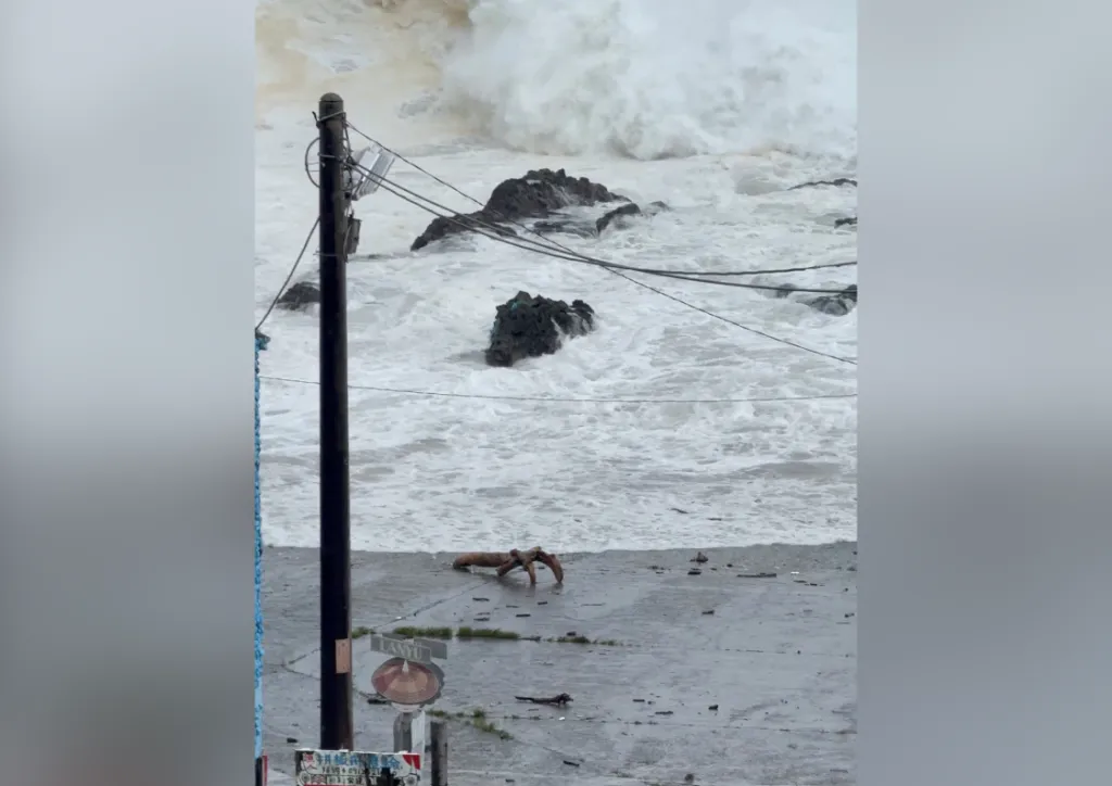 Supertajfun Ragasa způsobil silné deště na východním pobřeží Tchaj-wanu