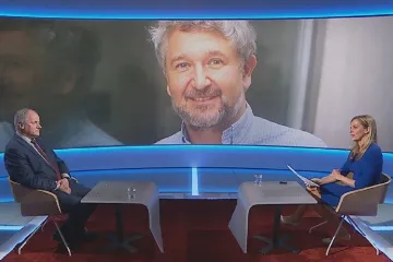 Vláda potřebuje skupinu odborníků, koronavirus nezmizel, myslí si Prymula