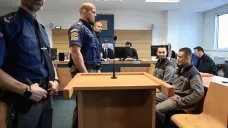Odsouzení Maroš Straňák a David Šimon u soudu