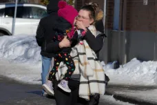 Do jeslí u Montrealu narazil autobus, dvě děti zemřely