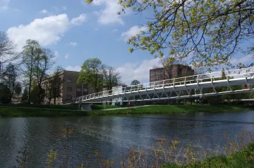 Hradec Králové začal se stavbou lávky pro pěší a cyklisty. Unikátní technologie si vyžádá vysoké náklady