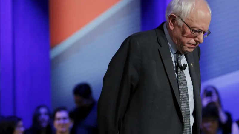 Bernie Sanders na debatě v Des Moines