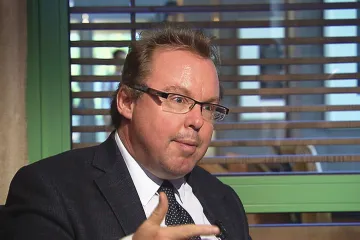 Profesor Kovář opisoval. Potvrdila to Etická komise Univerzity Karlovy