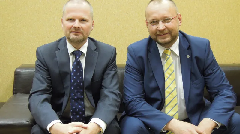 Fiala a Bartošek v Hyde Parku ČT24: Silový postup povede ke krizi EU