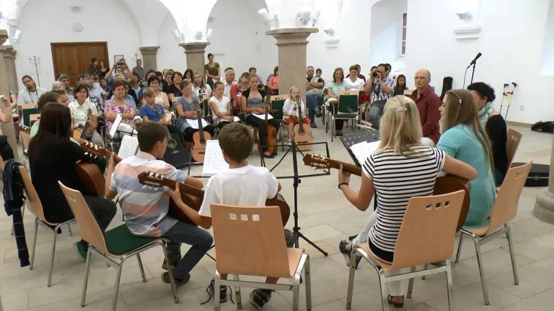 Prázdninová kytarová škola v Jilemnici