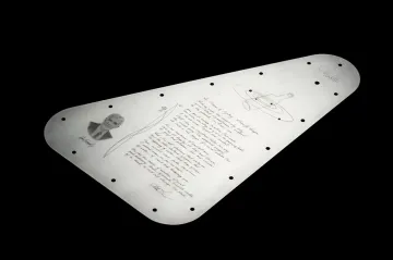 NASA vytvořila novou „zprávu v lahvi“, která říká o lidstvu všechno podstatné. Pošle ji k Europě