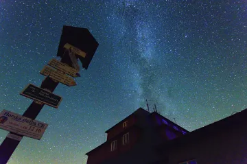 Perseidy jsou kosmické smetí, kometa se znovu přiblíží k Zemi v roce 2126, tvrdí Šifner