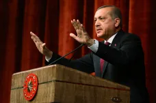 Erdogan stáhne stovky žalob kvůli urážkám jeho osoby. Na Německo to ale neplatí