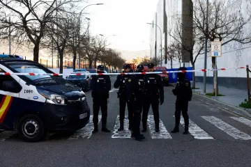 Při střelbě na jihu Španělska zemřeli dva lidé, další včetně dětí jsou zranění