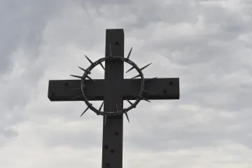 Důstojník Pazúr chtěl dokázat, že je zarytý nepřítel Němců. U Přerova nechal postřílet muže, děti i ženy