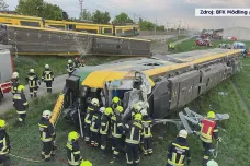 Vlaková nehoda v Rakousku má jednu oběť, další lidé jsou zranění
