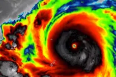 Tajfun Hagibis udeří na hustě obydlené části Japonska. Může být nejničivější za posledních 60 let