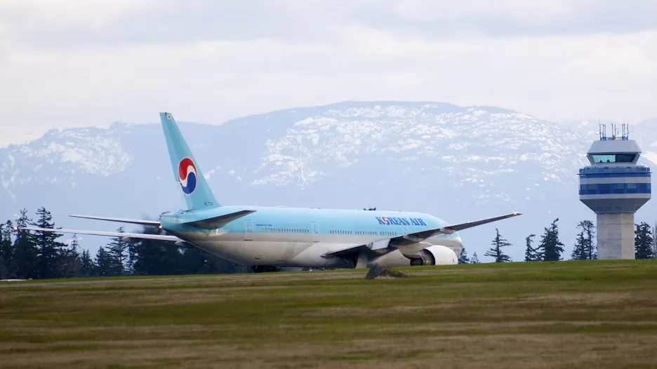 Letadlo Korean Air po nouzovém přistání