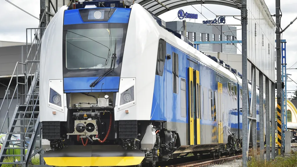 Vlak RegioPanter na testovací dráze společnosti Škoda