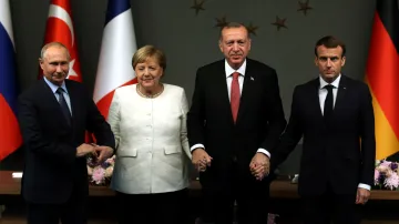 Lídři Turecka, Ruska, Francie a Německa se setkali na istanbulském summitu o Sýrii.