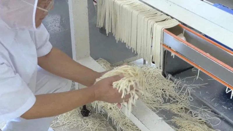 Výroba nudlí v japonském městě Takamacu