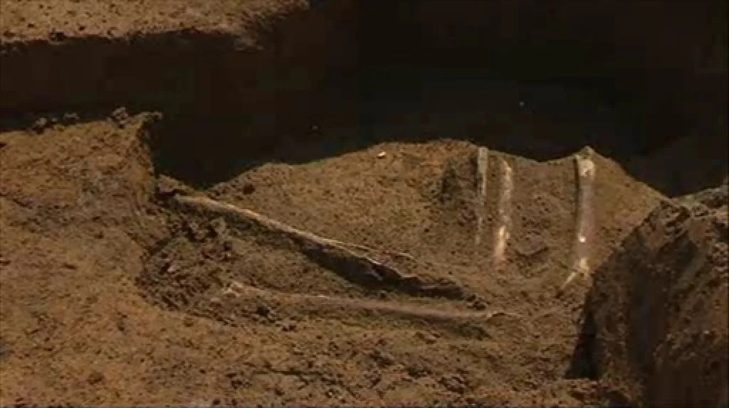 Nález kostry dítěte z období Velké Moravy