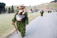 Putují od vesnice k vesnici. „Chlaeuseho“ jódlování se už Švýcaři nebojí