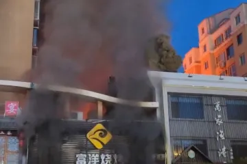 Výbuch plynu v restauraci na severozápadě Číny si vyžádal přes třicet obětí