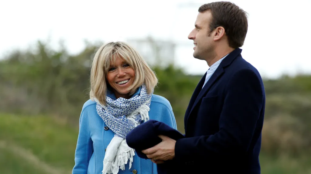 Emmanuel Macron a Brigitte Trogneuxová