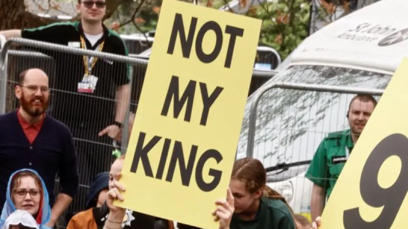 Protestující odpůrci monarchie,  Autor: Yara Nardi,  Zdroj: Reuters