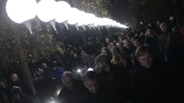 Berlínská zeď, světelná instalace "Lichtgrenze 2014"