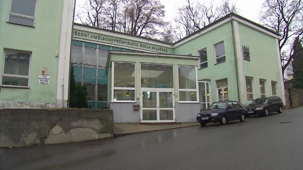 Sklářská škola v Kamenickém Šenově