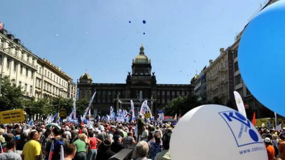 Odborová demonstrace na Václavském náměstí