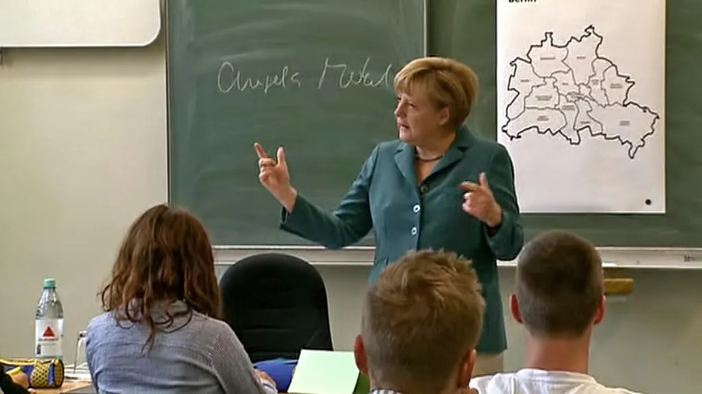 Angela Merkelová vedla hodinu dějepisu