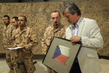 Stropnický v Afghánistánu děkoval vojákům, jejich prestiž jde nahoru