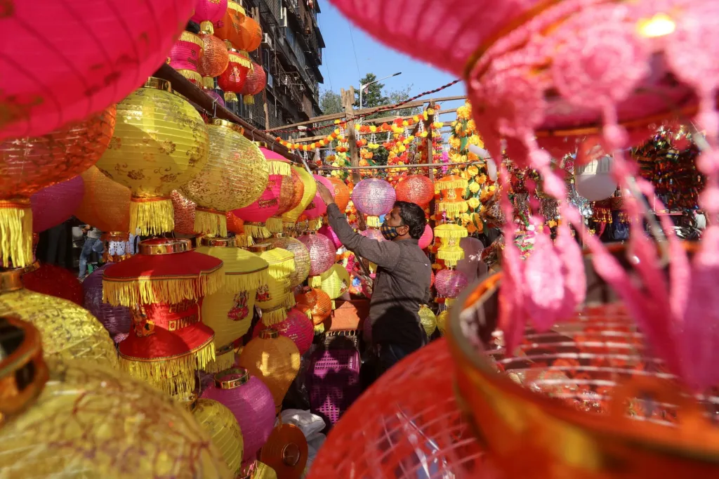 Hinduisté oslavili po celém světě svátek Díválí