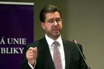 Roman Fiala končí jako místopředseda Nejvyššího soudu. Jméno jeho nástupce zatím Hrad nezveřejnil