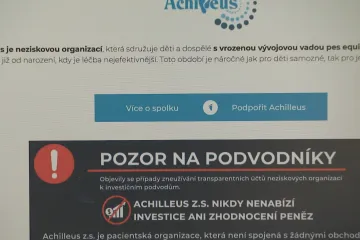 Podvodníci si přes účty charitativních organizací tipují své možné oběti