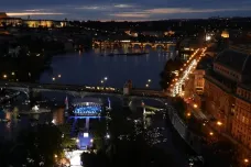 Z plovoucí scény na Vltavě zněl Koncert pro Evropu