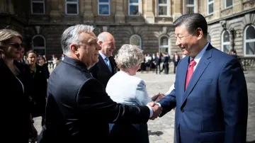 Čínský prezident slíbil další investice v Maďarsku. Právě tam zakončil evropskou cestu
