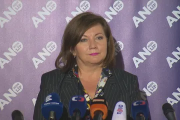 Sazba digitální daně by mohla klesnout na pět procent. Panují obavy z americké odvety