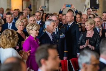 Zahraniční média o inauguraci: Pavel představuje změnu kurzu, Zeman rozděloval společnost