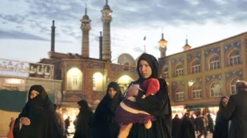 Íránka s dítětem