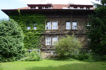 Výročí narození Karla Čapka připomene jeho vila i Matka