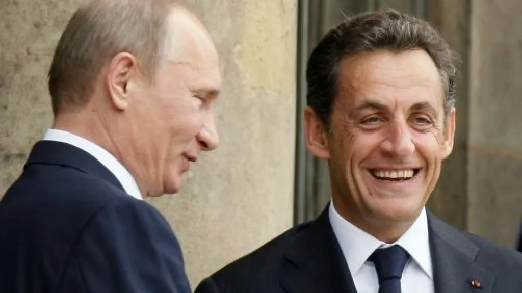 Vladimir Putin a Nicolas Sarkozy