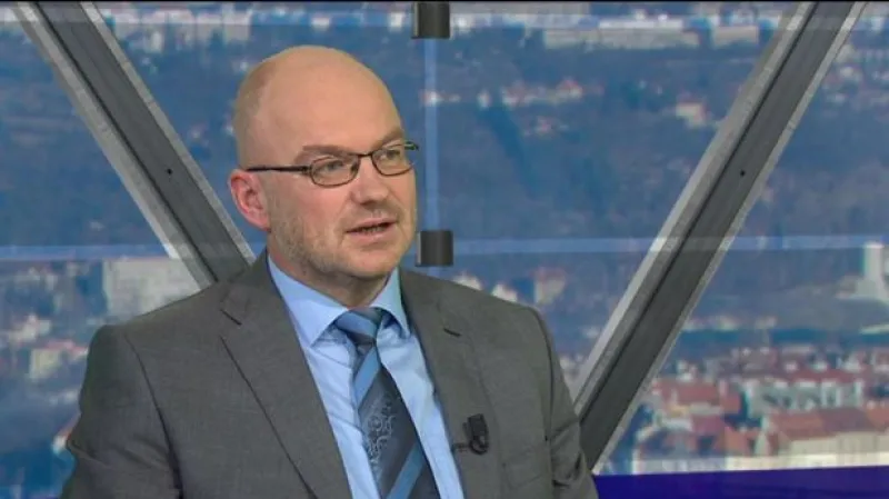 Příliš tvrdá vazba tématem Otázek Václava Moravce - I. část