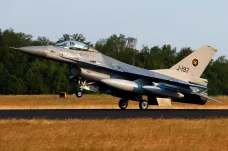 Nizozemsko a Dánsko připravují výcvik ukrajinských pilotů na stíhačky F-16