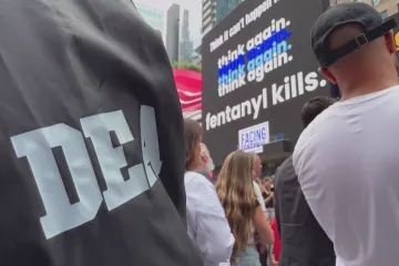 Američané prohrávají s fentanylem. Obětí drogy přibývá, vznikají „zombie“ čtvrtě 
