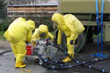 Hasičům schází chemičtí odborníci. Pomoci má nový univerzitní obor