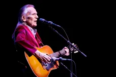 Zemřel kanadský písničkář Gordon Lightfoot, jeho skladby převzali i čeští folkaři